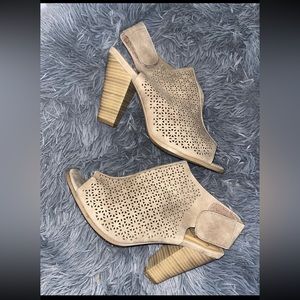 Bundle of of women heels boot size 7